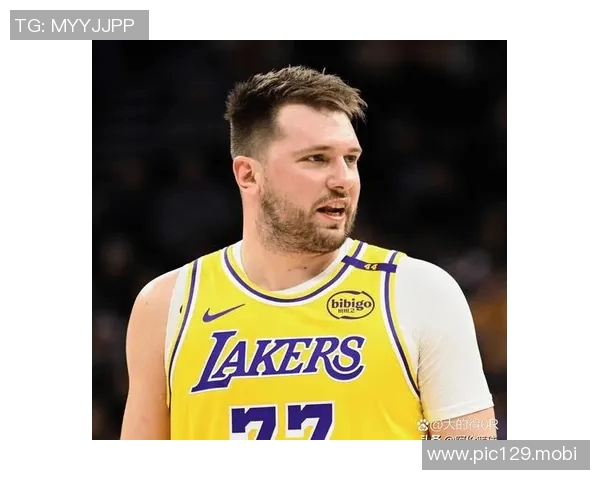 东契奇：詹姆斯那个老家伙已经很老水啦，他就应该坐在电视机前看我们的比赛